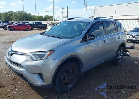 2017 Toyota Rav4 Le z USA, uszkodzony, nr VIN 2T3ZFREV3HW335310